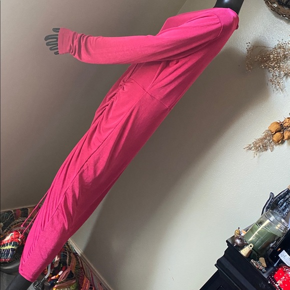 NINA PARKER Elegant Pink Ruched Dress NWTs - Picture 6 of 15